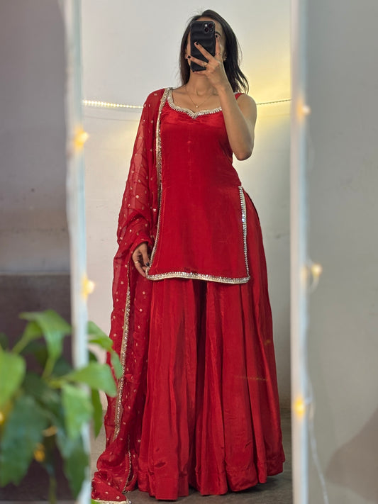 Kyra red suit set