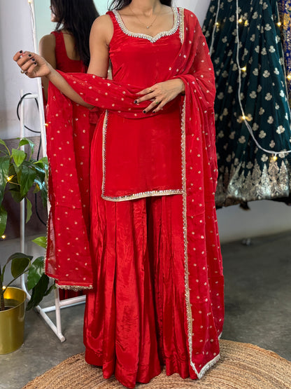 Kyra red suit set