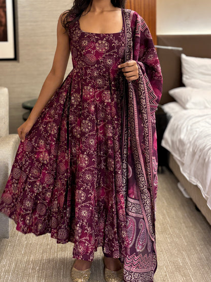 Malika Anarkali set