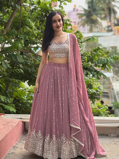 Reeva lehenga set