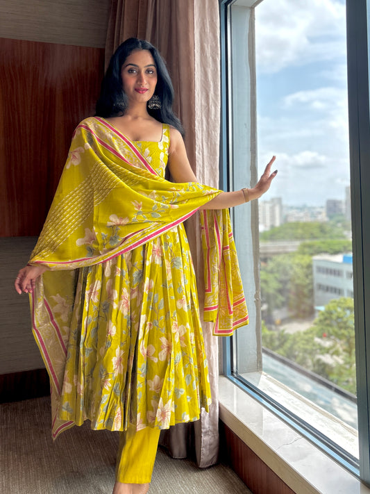 Evara Anarkali set